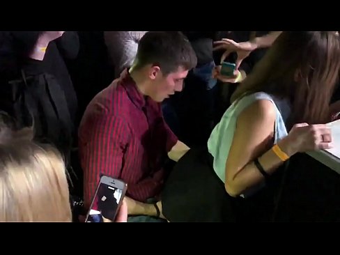 ❤️ Pravi seks u ruskom noćnom klubu. 18-godišnja Ruskinja u anusu i vagini pojebana u noćnom klubu ❤ Ruski porno kod nas bs.pornplaybb.ru ❌